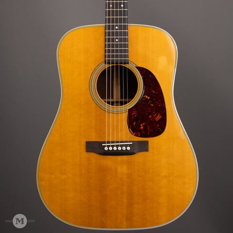 Martin Guitars - 1969 D-28 - Used