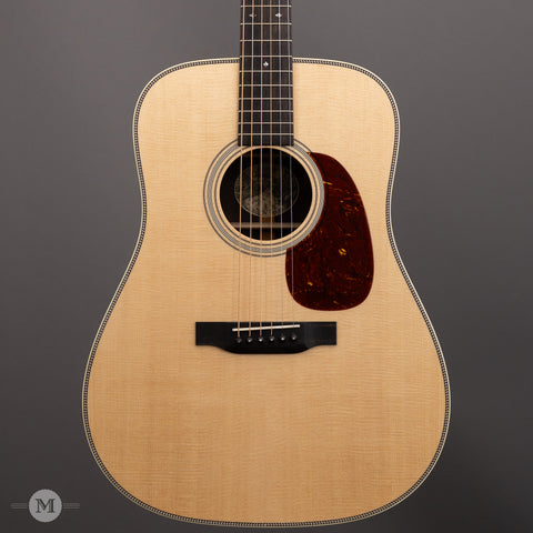 Collings Acoustic Guitars - D2H VN - Custom Bracing - Front Close