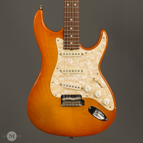 Don Grosh Guitars - Retro Classic - 2006 Honey Burst - Used - Front Close