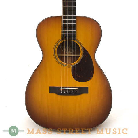 Collings 2009 01A SB Acoustic Guitar - front close