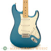 Fender Standard Strat - front close