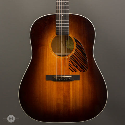Leo Posch Acoustic Guitars - J-M Front Close