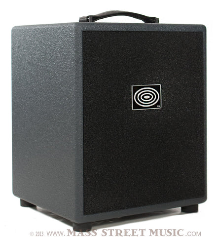 Schertler Unico Classic Acoustic Amp - angle