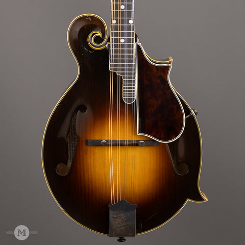 Gibson Mandolins - 2002 F5-V Master Model - Used - Derrington Singed - Front Close