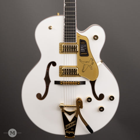 Gretsch Guitars - Falcon Hollow Body with String-Thru Bigsby and Gold Hardware - White - Front Close