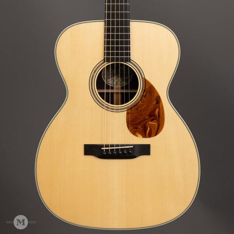 Collings Guitars - OM2 A HC - Hill Country - Gloss - Front Close