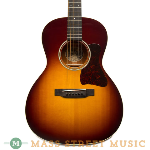 Collings Acoustic Guitars - 2011 C10 SS - Sunburst Used - Front Close