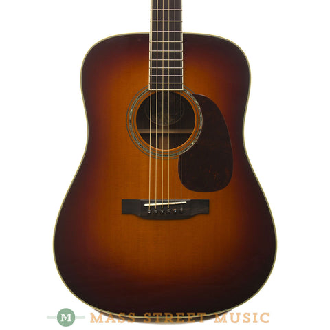 Collings 2005 D3 Sunburst Acoustic Guitar - front close