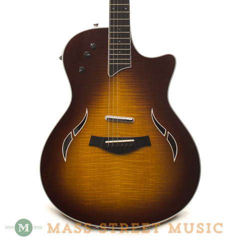 Taylor T5-S1 2006 Used Acoustic-Electric Guitar - front close