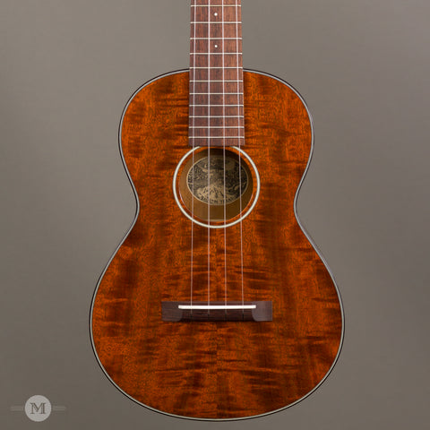 Collings Ukuleles - UT2 Tenor Ukulele - Front Close